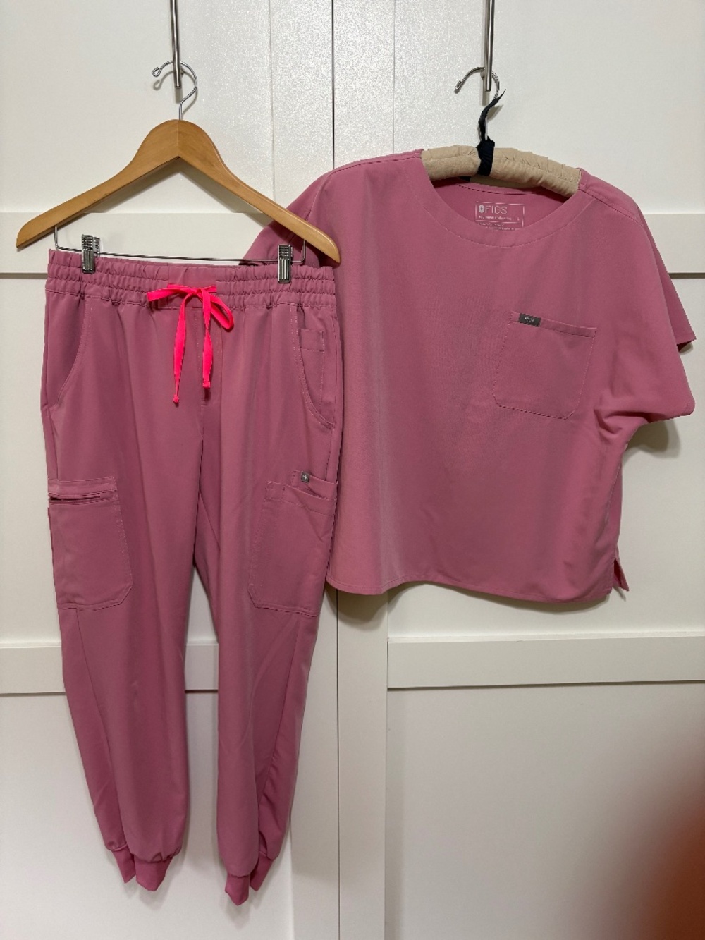 Figs Scrub Set - Chalk Pink